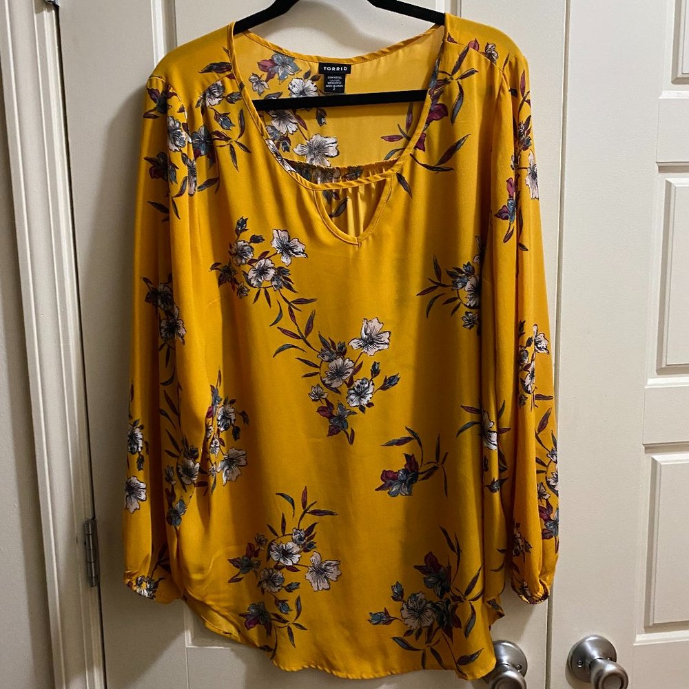 Torrid blouse size 2